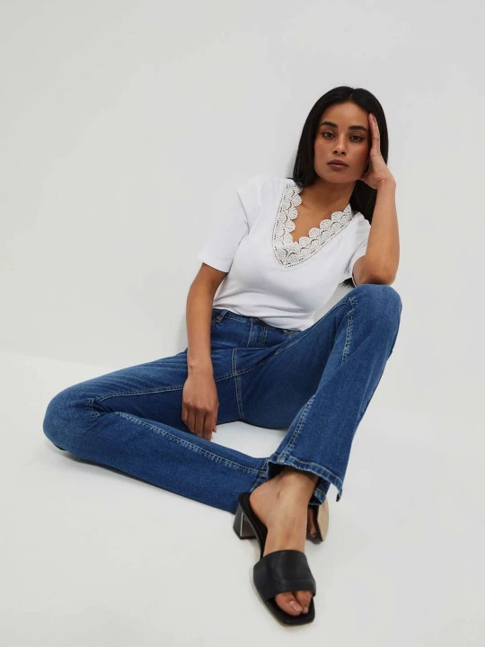 Zdjęcie produktu Jeansy typu flare Moodo