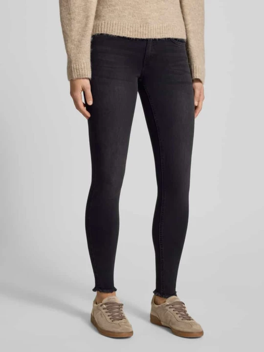 Zdjęcie produktu Jeansy w dekatyzowanym stylu o kroju skinny fit Only Czarny