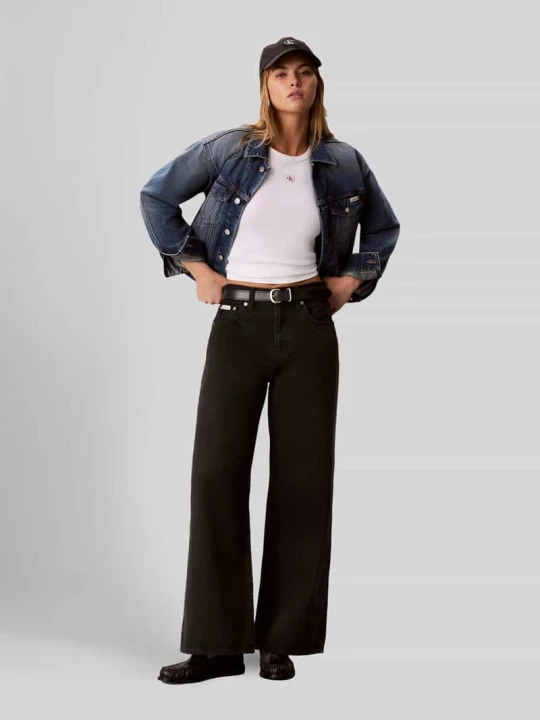 Zdjęcie produktu Jeansy w kroju relaxed fit z czystej bawełny z naszywką z logo Calvin Klein Jeans Czarny