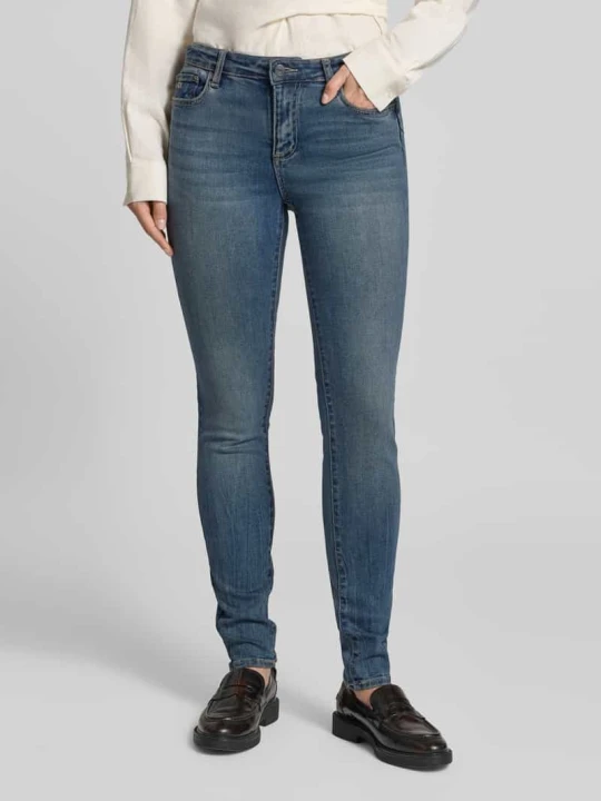 Zdjęcie produktu Jeansy w kroju skinny fit z dodatkiem wiskozy Armani Exchange Jeansowy niebieski