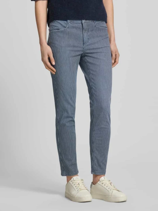 Zdjęcie produktu Jeansy w kroju slim fit z elastycznym pasem model 'ORNELLA' Angels Jasnoniebieski
