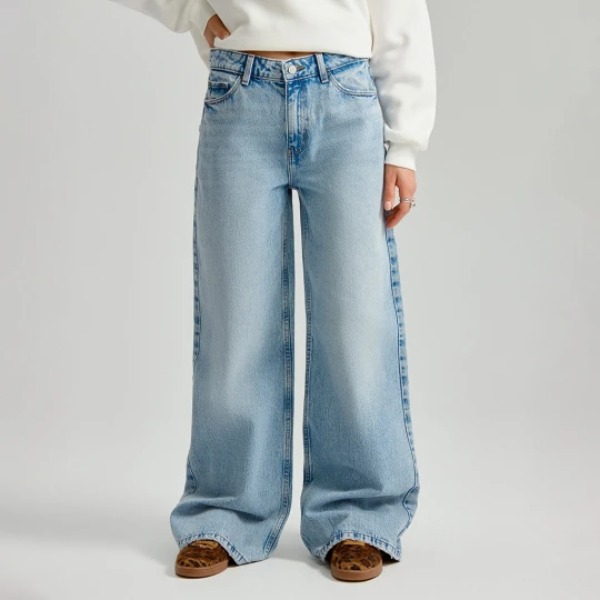 Zdjęcie produktu Jeansy wide leg mid waist niebieskie House