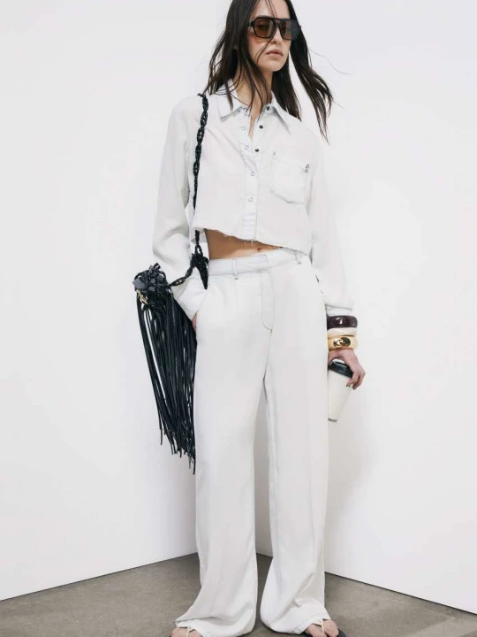 Zdjęcie produktu Jeansy wide leg z lekkiego denimu Patrizia Pepe biały