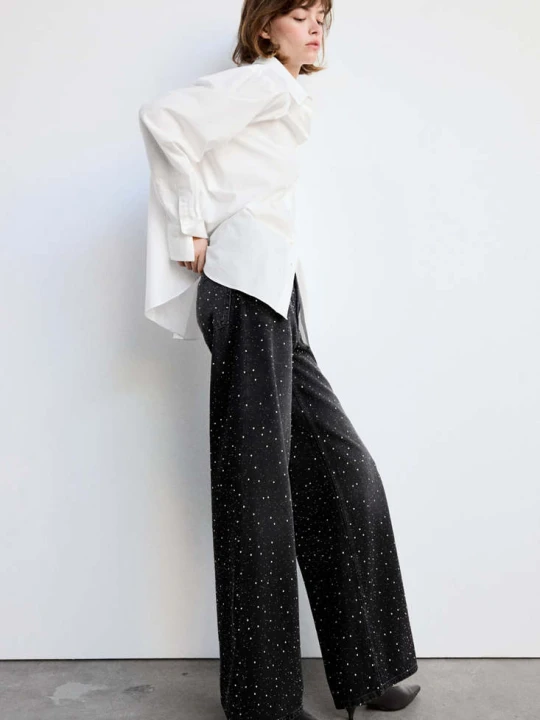 Zdjęcie produktu Jeansy wide leg ze zdobieniami black denim - Kobieta - MANGO