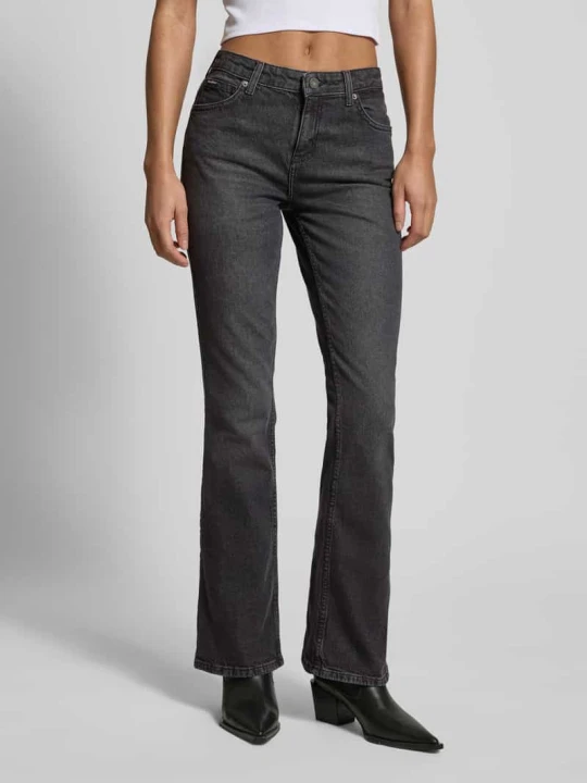 Zdjęcie produktu Jeansy z 5 kieszeniami Guess Czarny