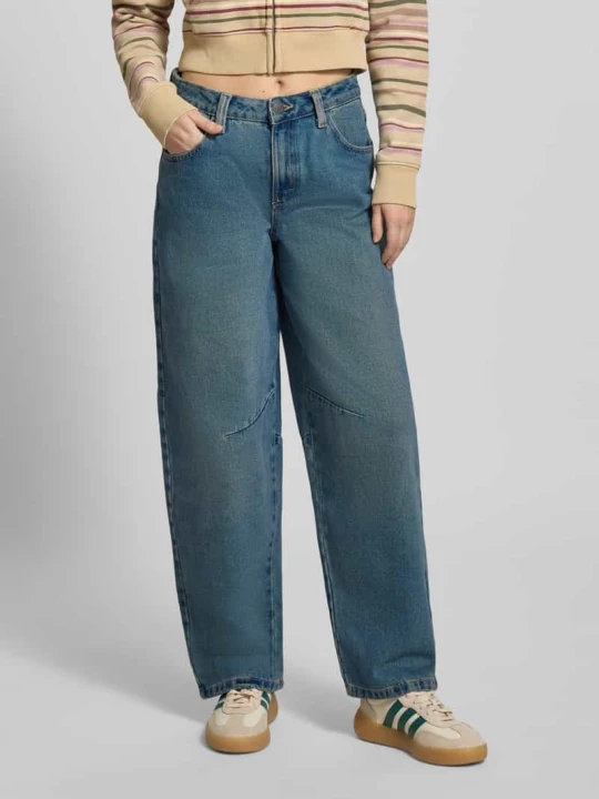 Zdjęcie produktu Jeansy z 5 kieszeniami model „HAZAL” Noisy May Jeansowy niebieski melanż