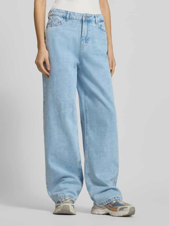 Zdjęcie produktu Jeansy z 5 kieszeniami o kroju wide fit model „ALEXA” Noisy May Jasnoniebieski melanż