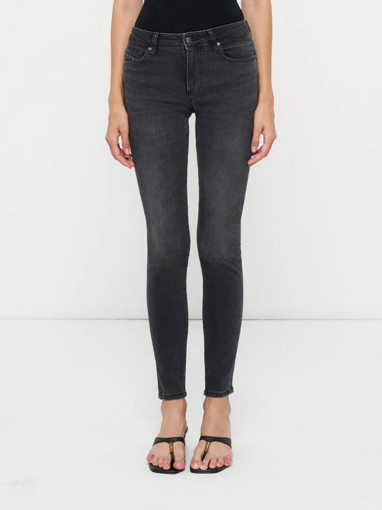 Zdjęcie produktu Jeansy Zwężane Armani Exchange