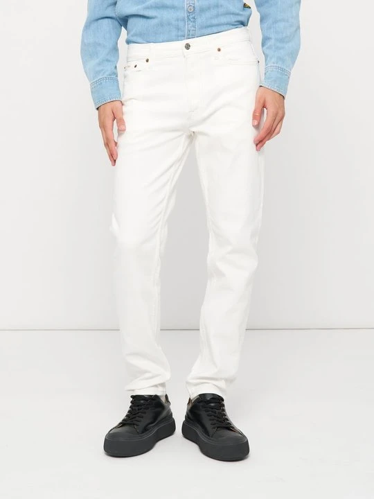 Zdjęcie produktu Jeansy Zwężane Calvin Klein Jeans biały