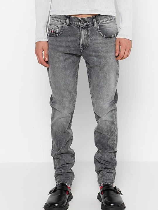 Zdjęcie produktu Jeansy Zwężane Diesel szary