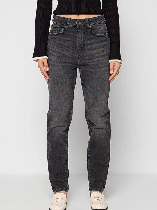 Zdjęcie produktu Jeansy Zwężane Guess ciemnoszary