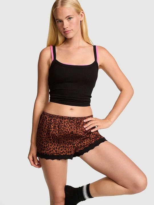 Zdjęcie produktu Jedwabiste szorty piżamowe z koronkową lamówką Victoria's Secret