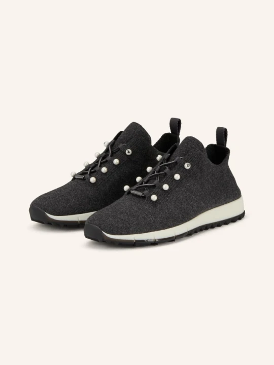 Zdjęcie produktu Jimmy Choo Sneakersy Veles Z Ozdobnymi Perełkami schwarz