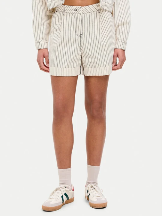 Zdjęcie produktu JJXX Szorty materiałowe Maddy 12253014 Écru Loose Fit Kremowy