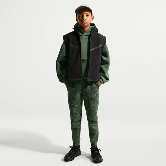 Zdjęcie produktu Joggery dla dużych dzieci (chłopców) Nike Tech Fleece - Zieleń