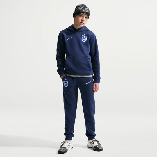 Zdjęcie produktu Joggery piłkarskie dla dużych dzieci (chłopców) Nike Anglia Club Fleece - Niebieski