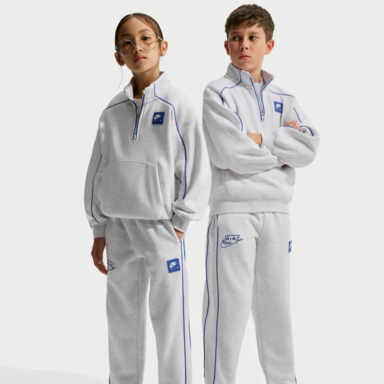 Zdjęcie produktu Joggery z dzianiny dla dużych dzieci Nike Air - Brązowy