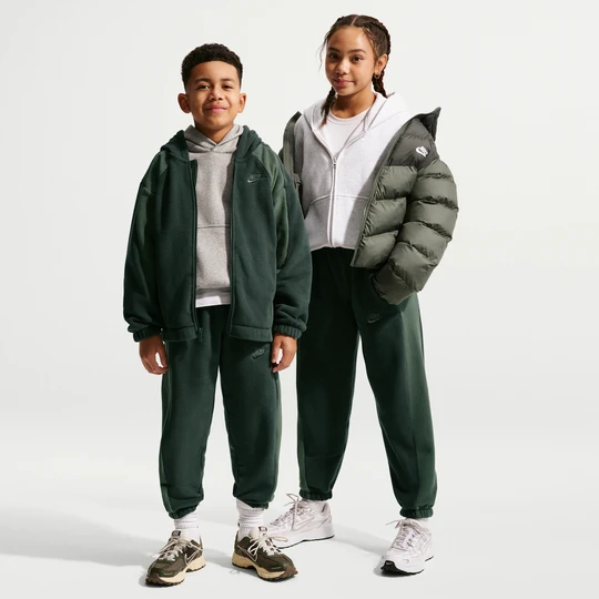 Zdjęcie produktu Joggery zimowe dla dużych dzieci Nike Club Fleece - Zieleń