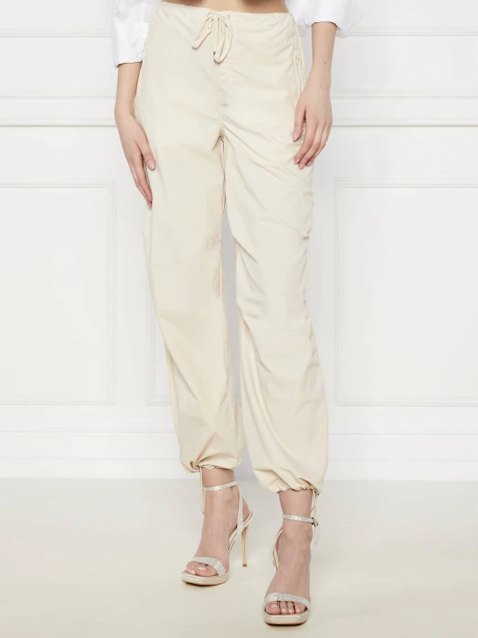 Zdjęcie produktu Juicy Couture Spodnie AYLA PARACHUTE | Oversize fit ecru