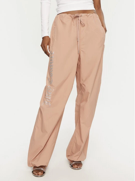 Zdjęcie produktu Juicy Couture Spodnie dresowe Ayla JCWBJ24306 Beżowy Loose Fit
