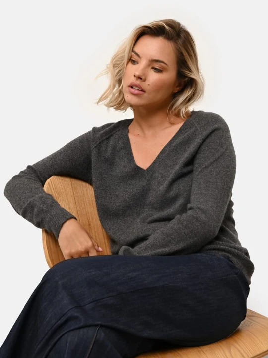 Zdjęcie produktu Just Cashmere Kaszmirowy sweter "Phoebe" w kolorze antracytowym rozmiar: XXL