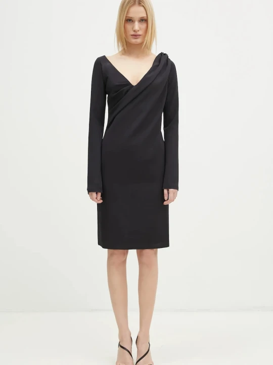 Zdjęcie produktu JW Anderson sukienka Shoulder Drape V-Neck Dress