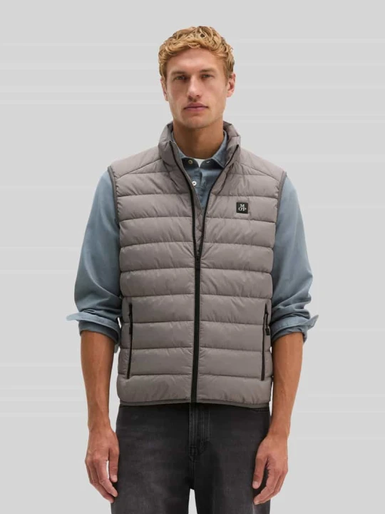 Zdjęcie produktu kamizelka o kroju regular fit z naszywką z logo Marc O'Polo Jasnoszary