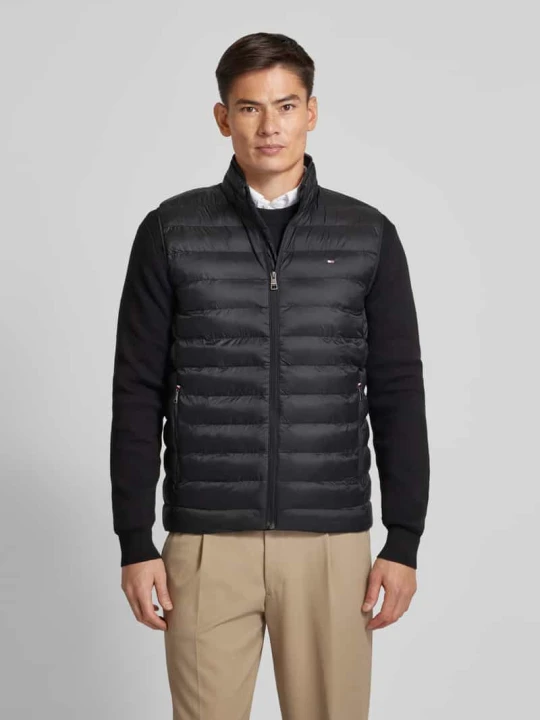 Zdjęcie produktu Kamizelka pikowana z kieszeniami zapinanymi na zamek błyskawiczny model ‘CORE PACKABLE’ Tommy Hilfiger Czarny