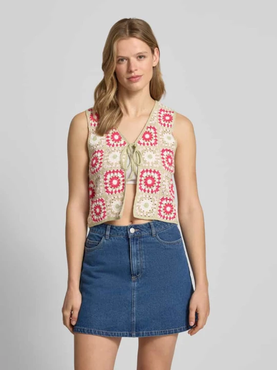 Zdjęcie produktu Kamizelka szydełkowa w stylu granny square REVIEW Trzcinowy