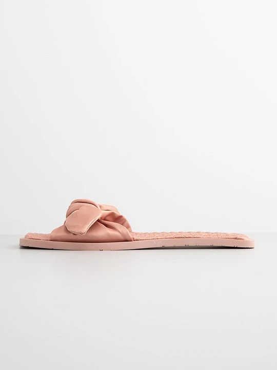 Zdjęcie produktu Kapcie Carlotha Ray jasnoróżowy