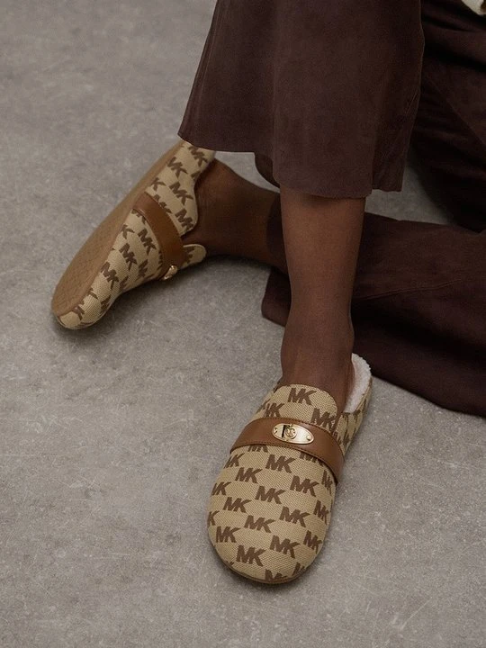 Zdjęcie produktu Kapcie Michael Kors beżowy