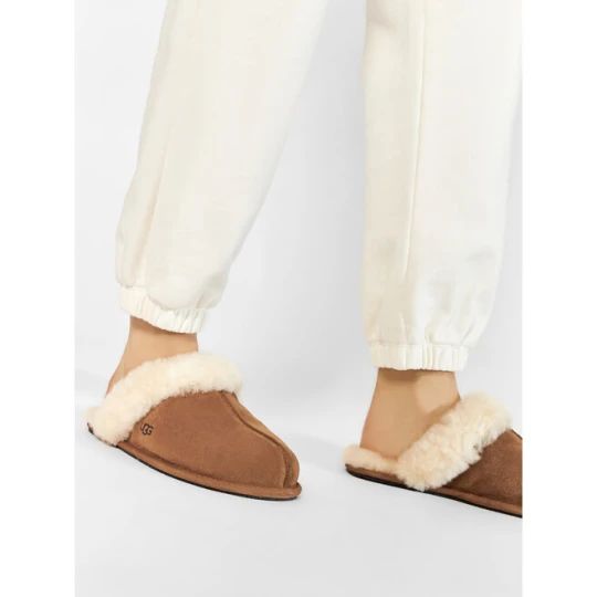 Zdjęcie produktu Kapcie Ugg W Scuffette II 1106872 Brązowy