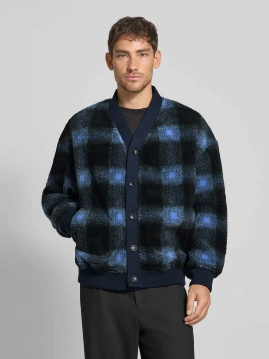Zdjęcie produktu Kardigan o kroju regular fit z dekoltem w serek model ‘Polar’ Scotch & Soda Ciemnoniebieski