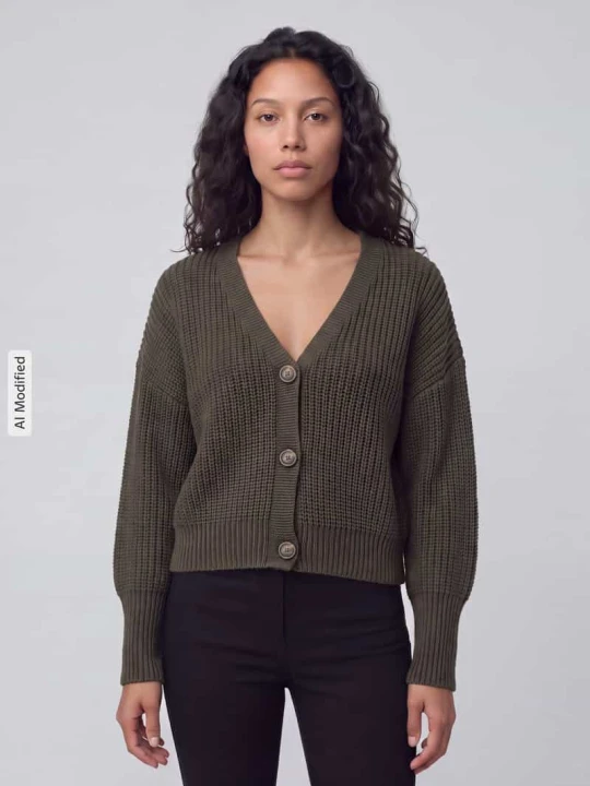 Zdjęcie produktu kardigan rozpinany o kroju oversized z dekoltem w serek model 'LEA' Vero Moda Ciemnozielony
