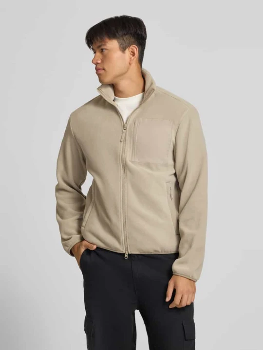 Zdjęcie produktu kardigan rozpinany o kroju regular fit z zamkiem błyskawicznym dwustronnym model 'MASON' Jack&Jones Beżowy