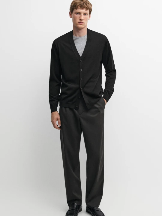 Zdjęcie produktu Kardigan Z Wełny Merynosów Zapinany Na Guziki - Czarny - Massimo Dutti - Male