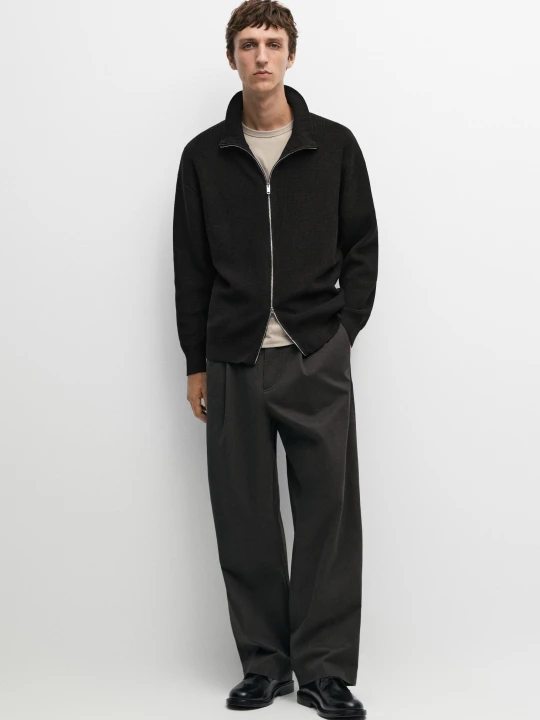 Zdjęcie produktu Kardigan Ze 100% Bawełny O Fakturze Ściągacza - Czarny - Massimo Dutti - Male