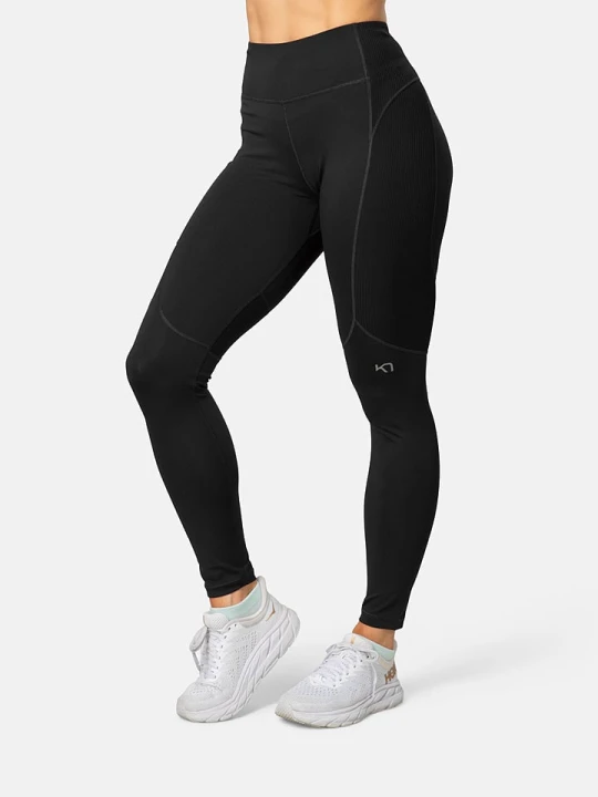 Zdjęcie produktu KARI TRAA Legginsy sportowe "Linnea" w kolorze czarnym rozmiar: XS