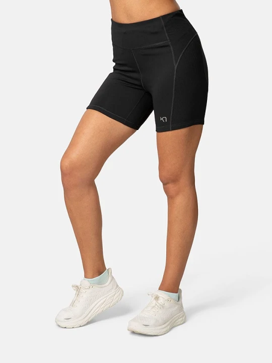 Zdjęcie produktu KARI TRAA Szorty sportowe "Linnea" w kolorze czarnym rozmiar: XS