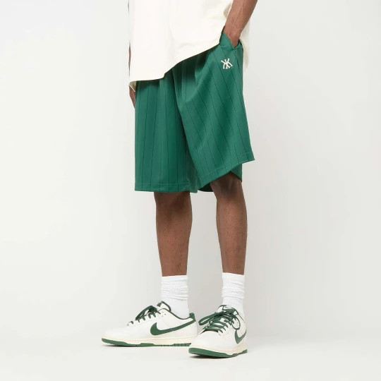 Zdjęcie produktu Insignia Shadow Pinstripe Soccer Shorts Karl Kani zielony