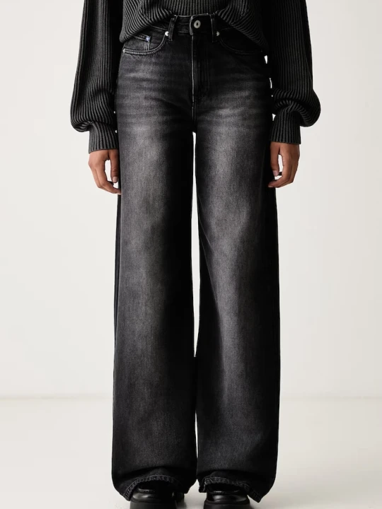Zdjęcie produktu Karl Lagerfeld Jeans jeansy relaxed fit damskie czarny