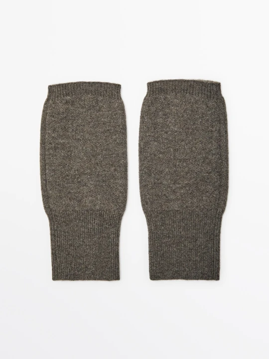 Zdjęcie produktu Mitenki Z Dzianiny Ze 100% Kaszmiru - Ciemny Khaki - Massimo Dutti - Female