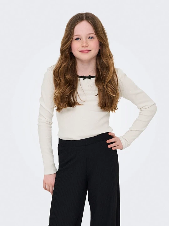 Zdjęcie produktu KIDS ONLY Koszulka "Sofia" w kolorze białym rozmiar: 146/152