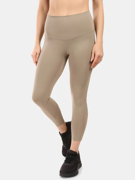 Zdjęcie produktu Kilpi Legginsy funkcyjne "Rivian" w kolorze beżowym rozmiar: 38