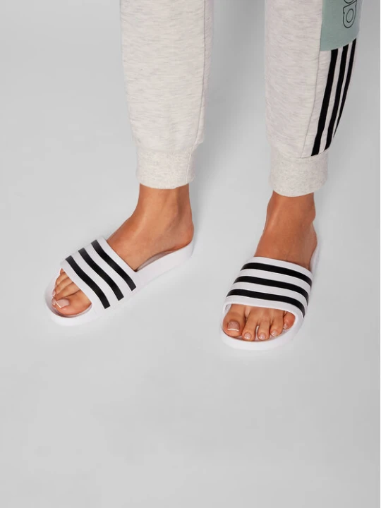 Zdjęcie produktu Klapki adidas adilette Aqua F35539 Biały