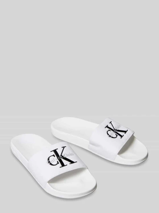 Zdjęcie produktu Klapki basenowe z nadruk z logo Calvin Klein Biały
