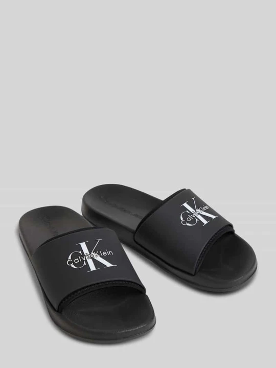 Zdjęcie produktu Klapki basenowe z nadruk z logo Calvin Klein Czarny