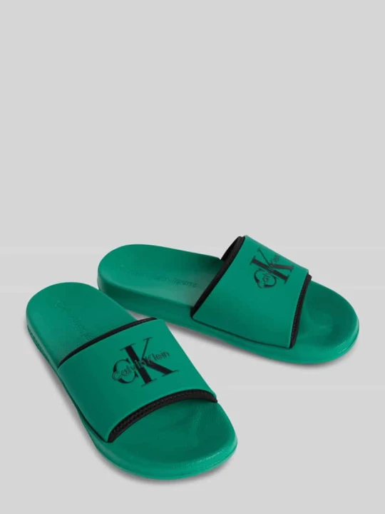 Zdjęcie produktu Klapki basenowe z nadruk z logo Calvin Klein Oliwkowy