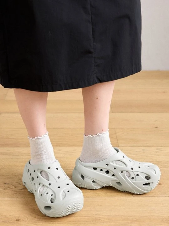 Zdjęcie produktu Klapki na obcasie Crocs biały