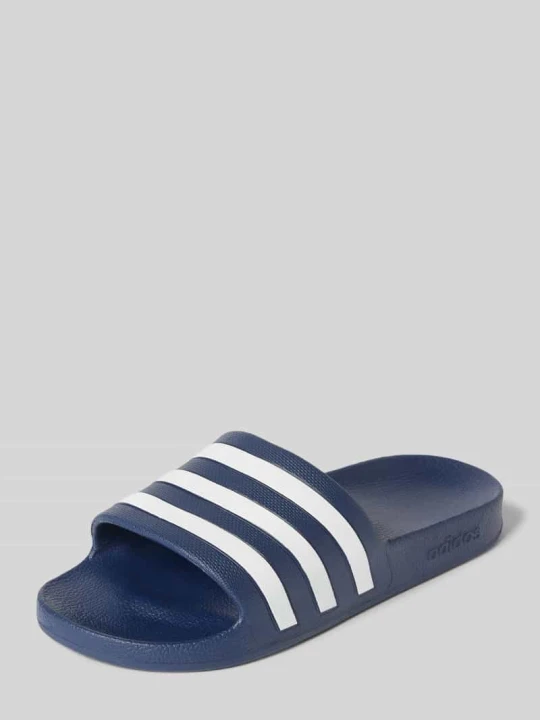 Zdjęcie produktu Klapki kąpielowe z tłoczonym logo Model 'ADILETTE AQUA' Adidas Granatowy
